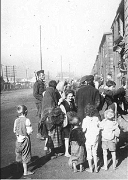 Deportations to
Treblinka