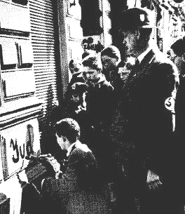 Humiliation of
Jews, Vienna, 1938